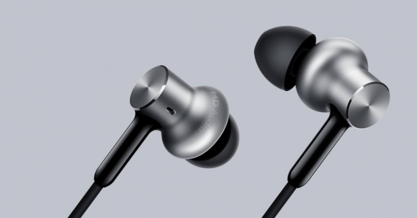Soutěžíme o troje sluchátka Xiaomi Piston Iron Pro - UKONČENO!