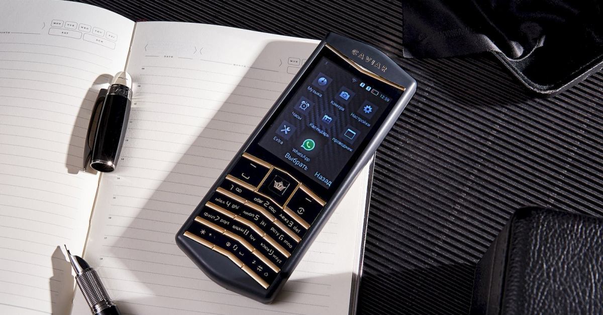 Caviar představil luxusní tlačítkový mobil. Inspiroval se značkou Vertu