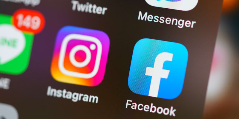 Facebook a Instagram už nabízí Čechům předplatné